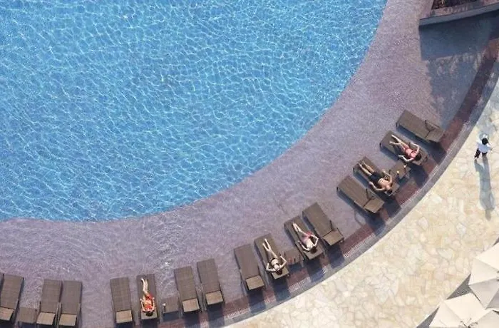 Hotel Of Dreams - The Countdown 4*